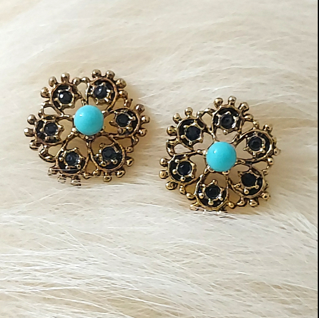 E1755 Deco Stud Earrings